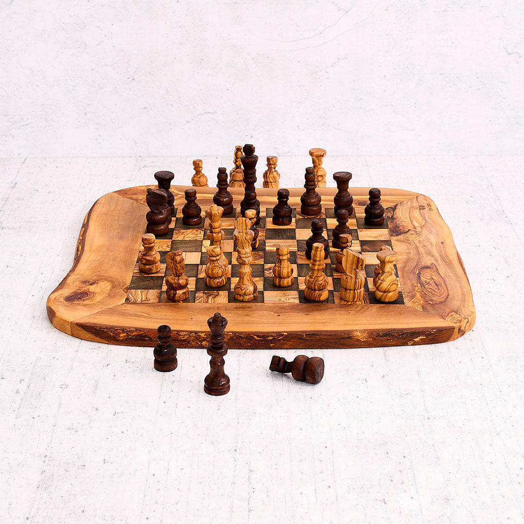 Olive Wood Chess Set – Handcrafted Italian Design