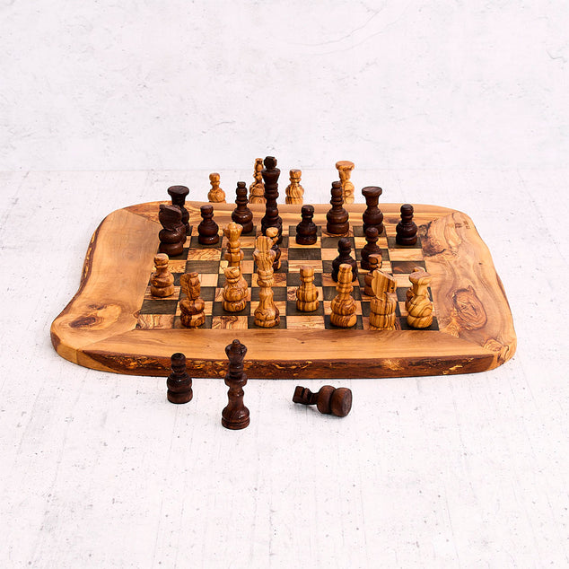 Olive Wood Chess Set – Handcrafted Italian Design